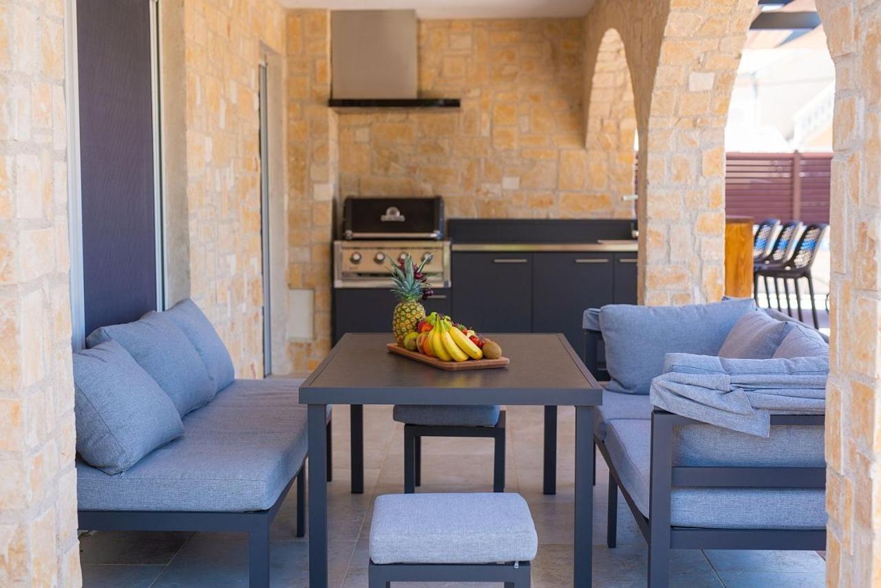 Holiday House Sea & Sun Residence Rasopasno 외부 사진
