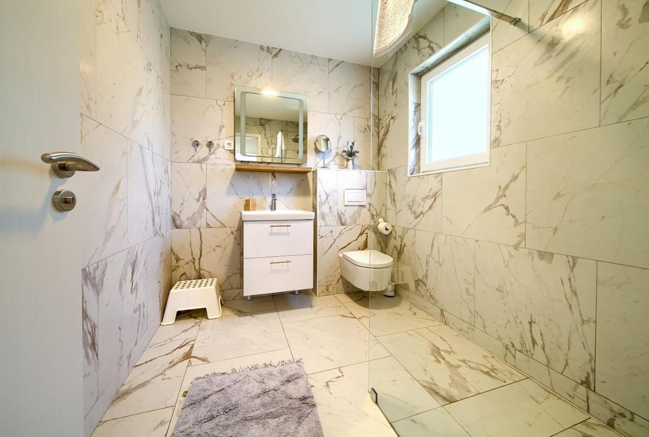 Holiday House Sea & Sun Residence Rasopasno 외부 사진