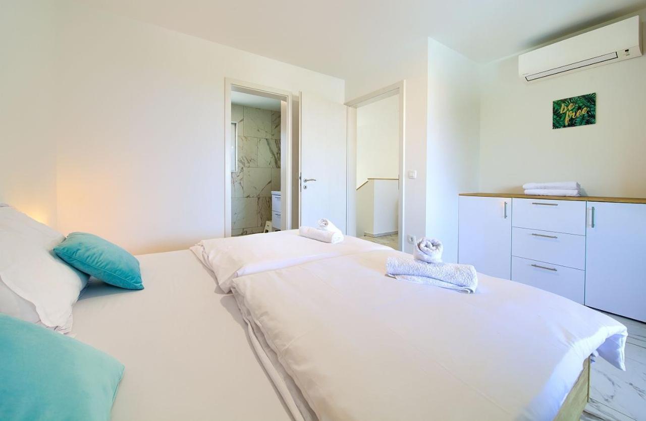 Holiday House Sea & Sun Residence Rasopasno 외부 사진