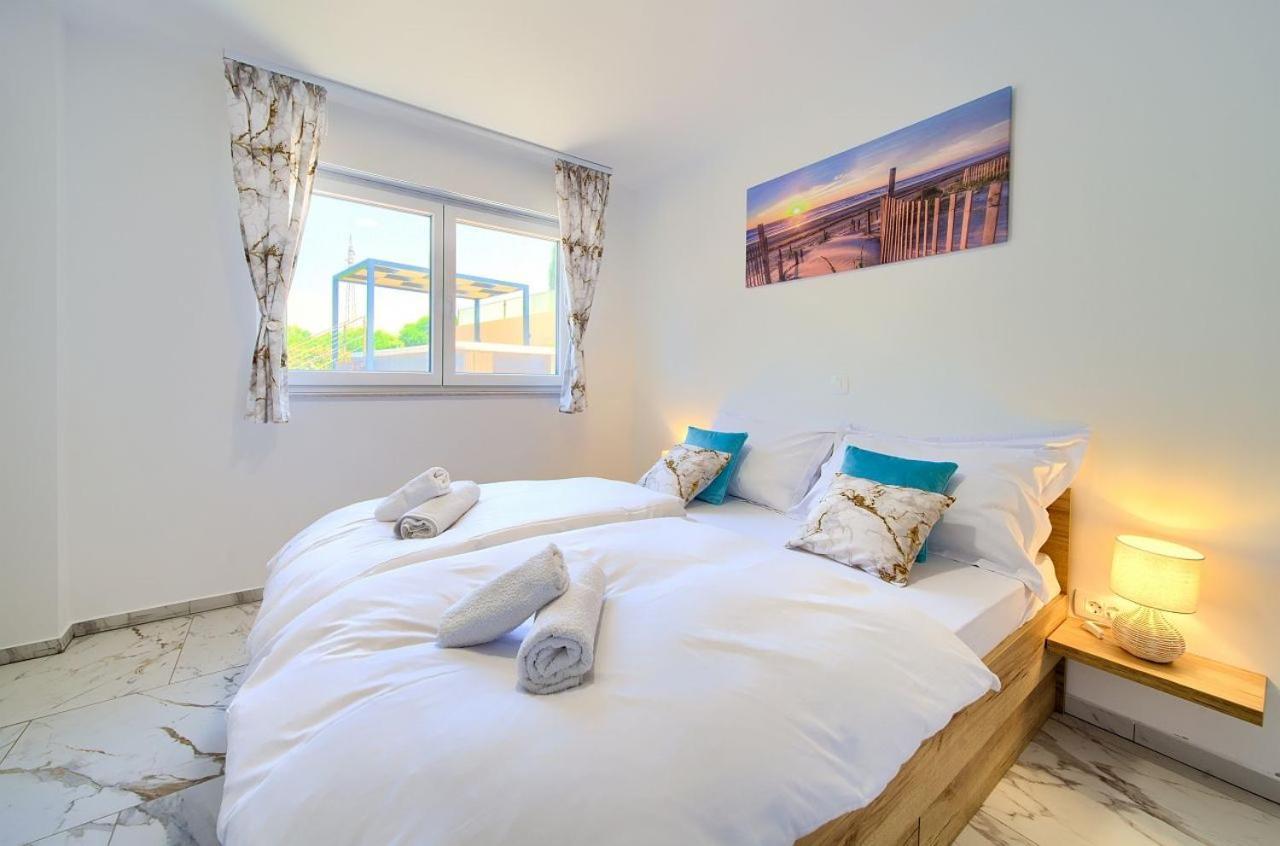 Holiday House Sea & Sun Residence Rasopasno 외부 사진