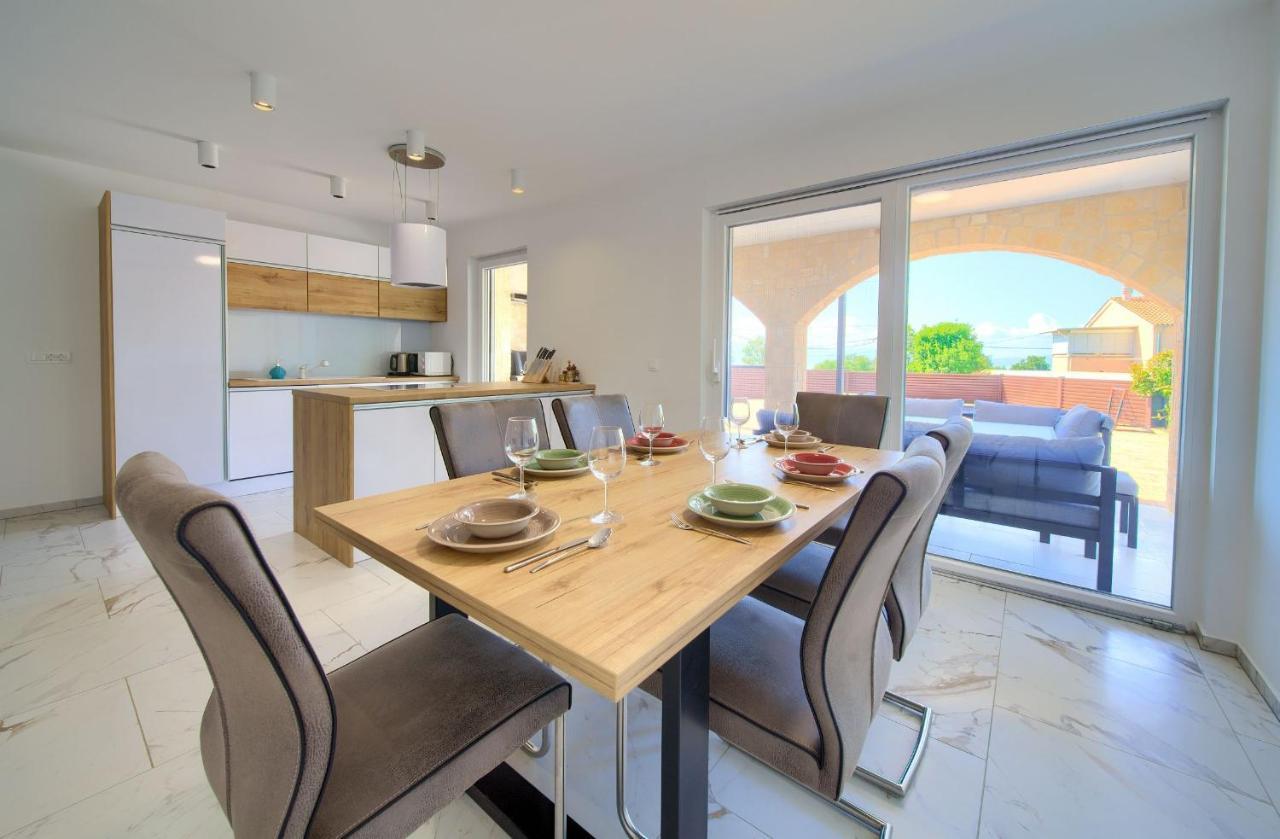 Holiday House Sea & Sun Residence Rasopasno 외부 사진
